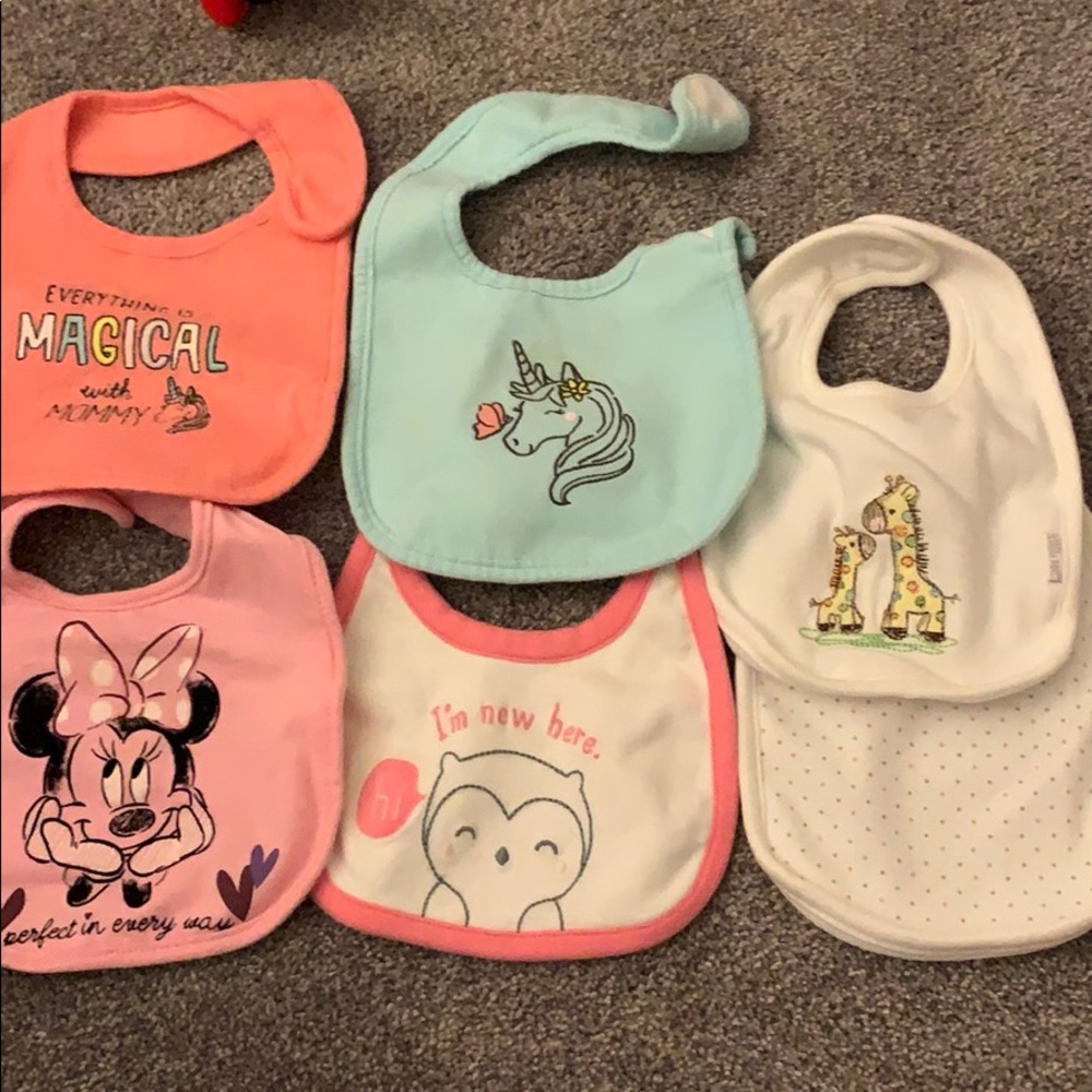 Six baby bibs